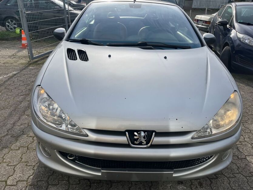 Peugeot 206 151.684 km 999 € Gummersbach 51645