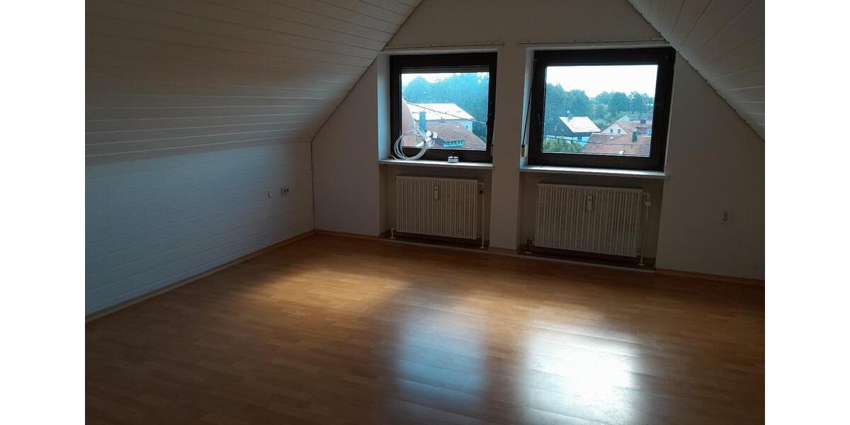 Dachgeschoßwohnung Furth im Wald - 1.5 Zimmer, 40 m&sup2;, 270&euro; | Angebot:26161577