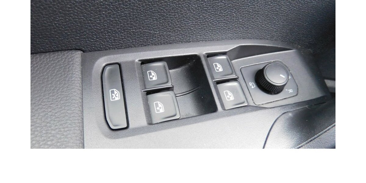 Seat Ibiza 1.0 Reference MPI BMT 4Trg Klima 42.200 km 12.390 &euro; Vordorf 38533