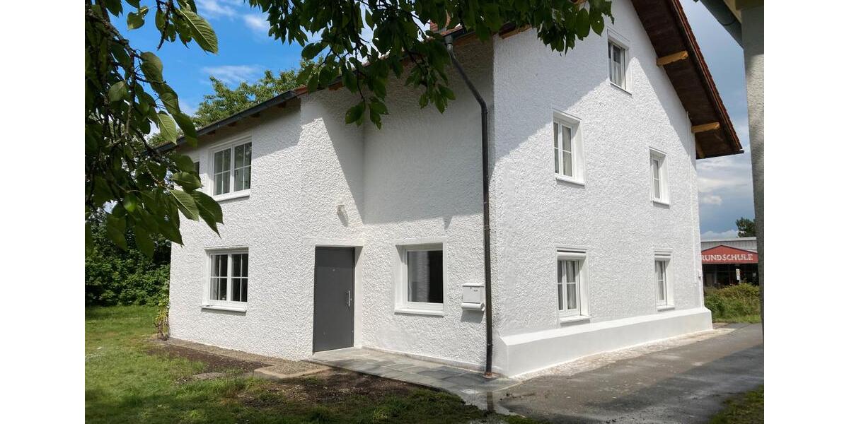 Einfamilienhaus Tittling - 5.5 Zimmer, 164 m&sup2;, 1.300&euro; | Angebot:24820200