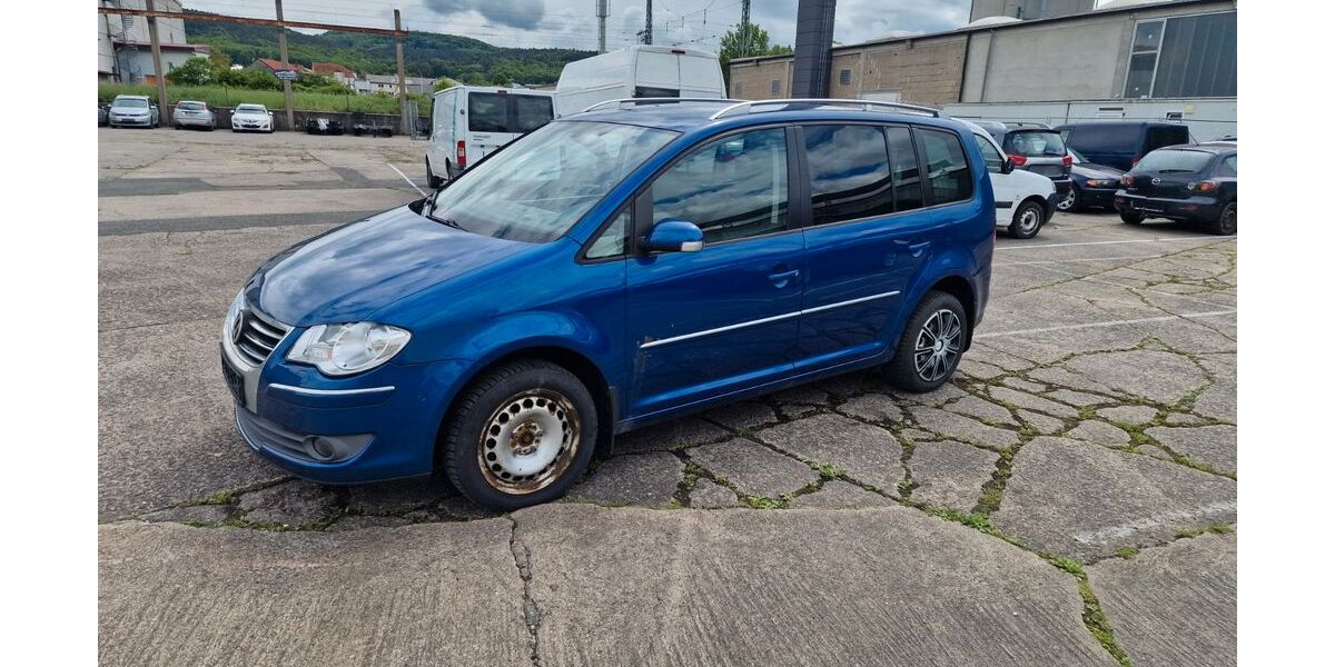 VW Touran 235.100 km 2.700 &euro; Lichtenfels 96215