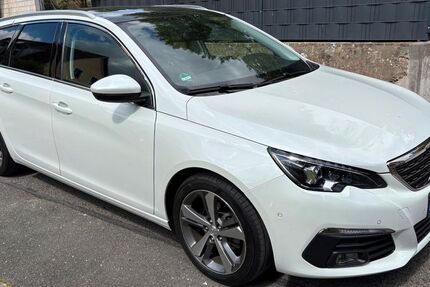 Peugeot 308 105.000 km 8.400 &euro; Langenzenn 90579