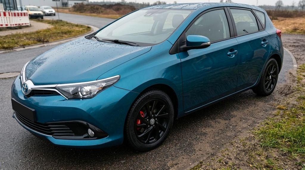 Toyota Auris 55.516 km 8.888 &euro; Elmshorn 25335