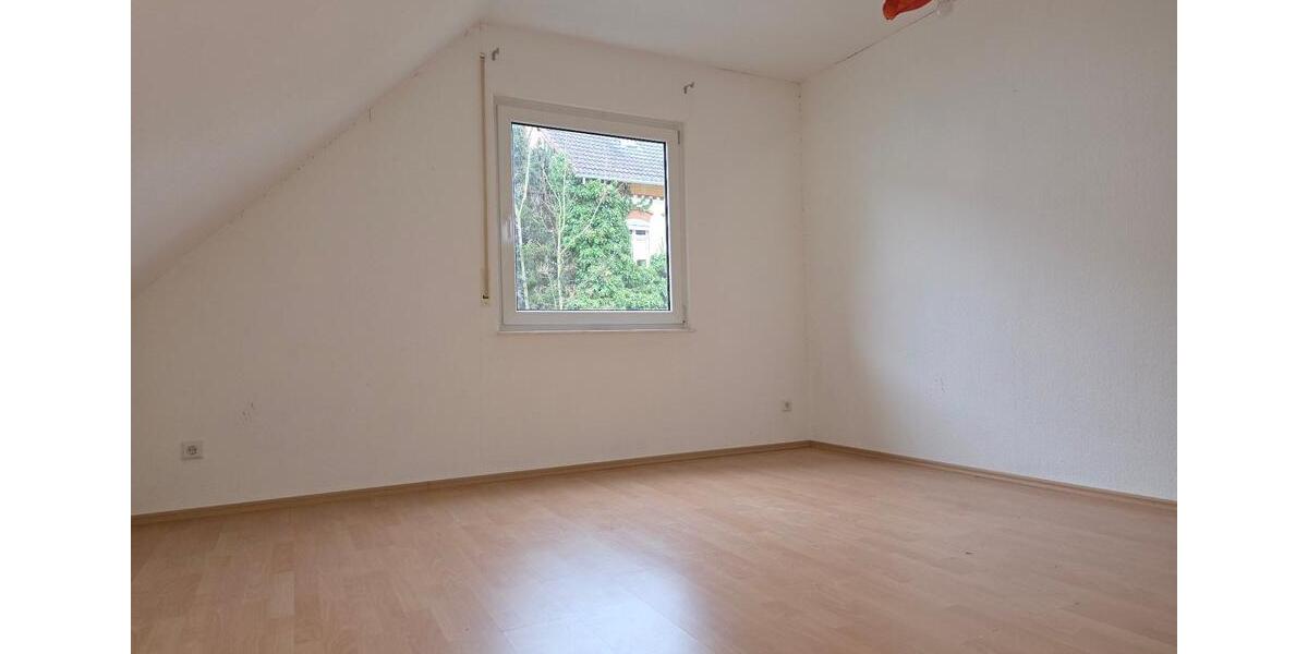 Einfamilienhaus Siegen Dillnhütten - 4 Zimmer, 113 m&sup2;, 1.350&euro; | Angebot:25483421