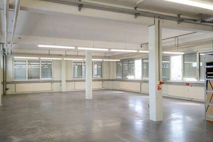 Gewerbeobjekt Königsbrunn - 850&euro; | Angebot:26531962