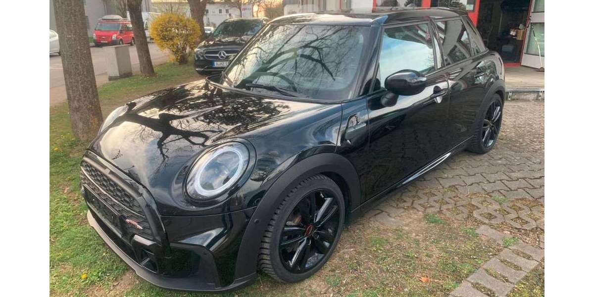 Mini John Cooper Works 36.023 km 25.900 &euro; Augsburg 86179