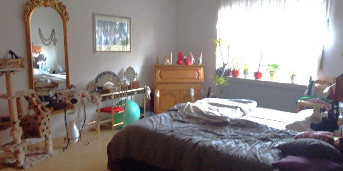 Einfamilienhaus Schnaittenbach - 4 Zimmer, 132 m&sup2;, 250.000&euro; | Angebot:25770125