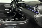 Mercedes-Benz CLA 200 d Limo LED Kamera Leder Assist. Ambient 215.000 km 19.499 &euro; Stade 21682