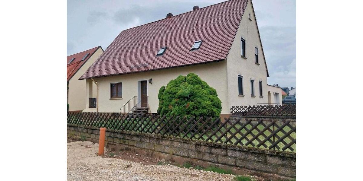 Einfamilienhaus Burgoberbach - 6 Zimmer, 175 m&sup2;, 290.000&euro; | Angebot:27115587