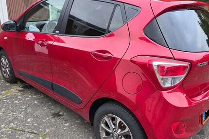 Hyundai i10 53.567 km 7.700 € Neumünster 24537