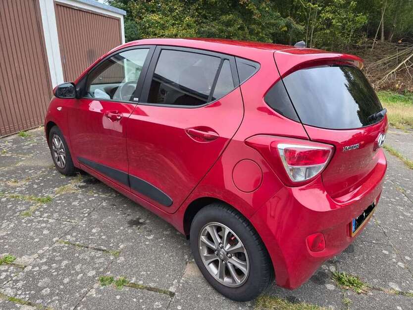 Hyundai i10 53.567 km 7.700 € Neumünster 24537