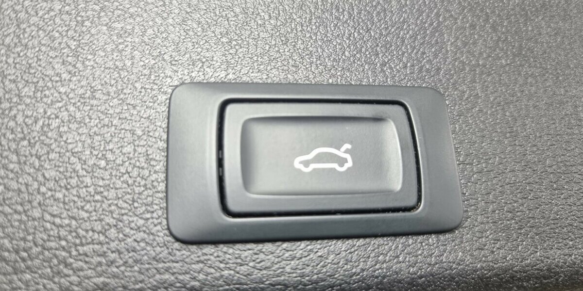 Audi A4 40 TFSI S line MHEV LED ACC AHK Navi Massage 76.500 km 28.800 &euro; Garrel 49681