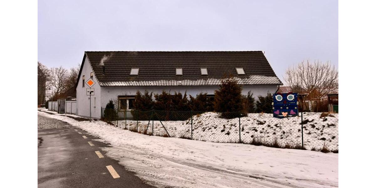 Einfamilienhaus Bismark (Altmark) - 9 Zimmer, 210 m&sup2;, 180.000&euro; | Angebot:24982832