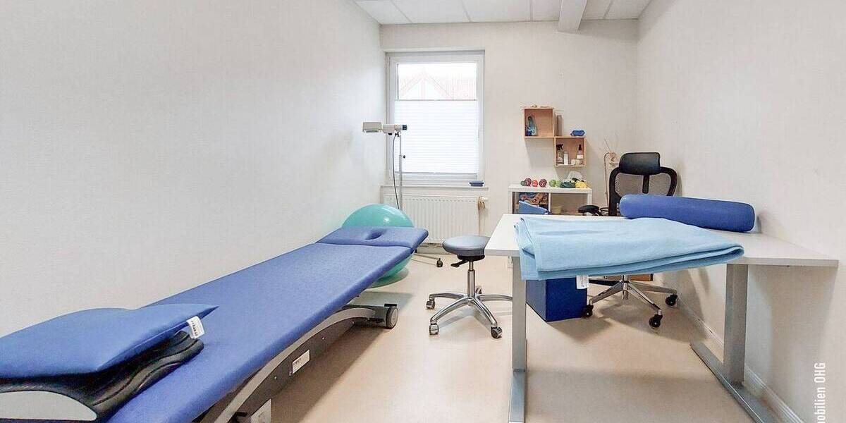 Gewerbeobjekt Drochtersen - 1 Zimmer, 235 m&sup2;, 2.900&euro; | Angebot:26798460