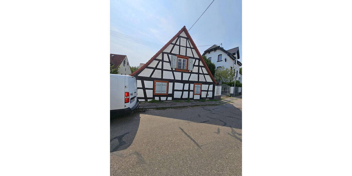 Mehrfamilienhaus, Wohnhaus Karlsruhe Knielingen - 7 Zimmer, 164 m&sup2;, 615.000&euro; | Angebot:26016288