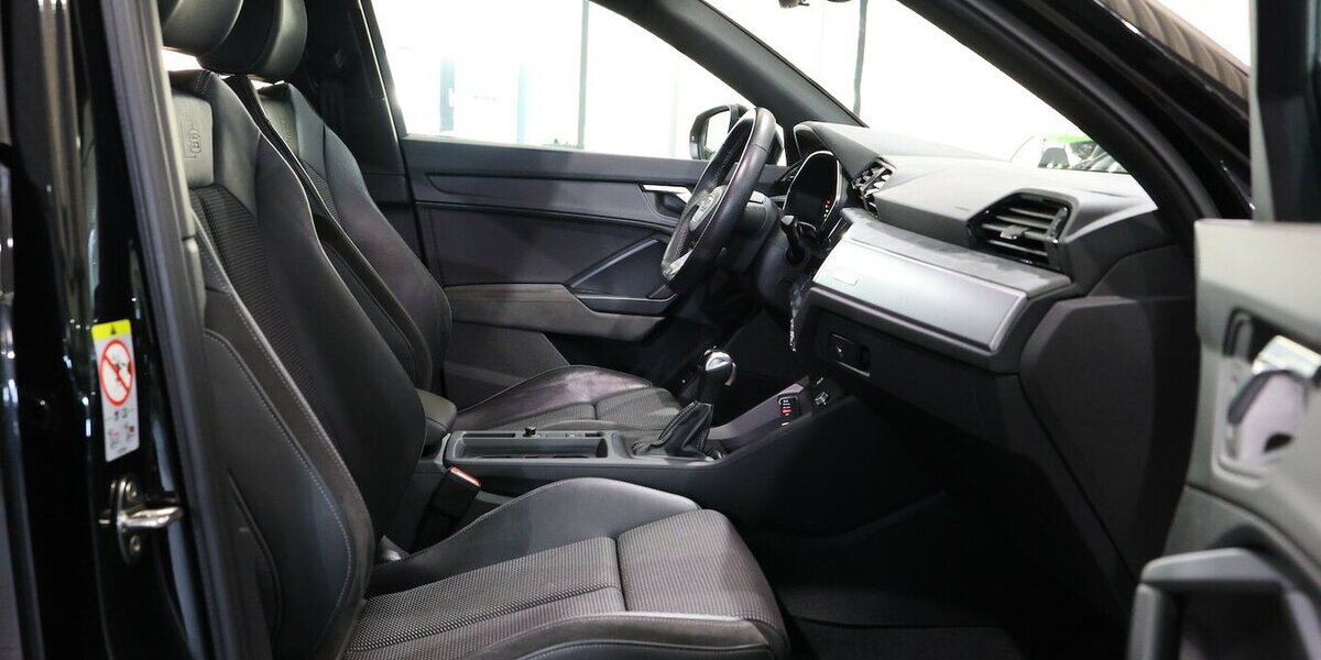 Audi Q3 40 TDI QUATTRO S-LINE SPORT BLACK MATRIX-LED 172.000 km 27.444 &euro; Hamm 59077