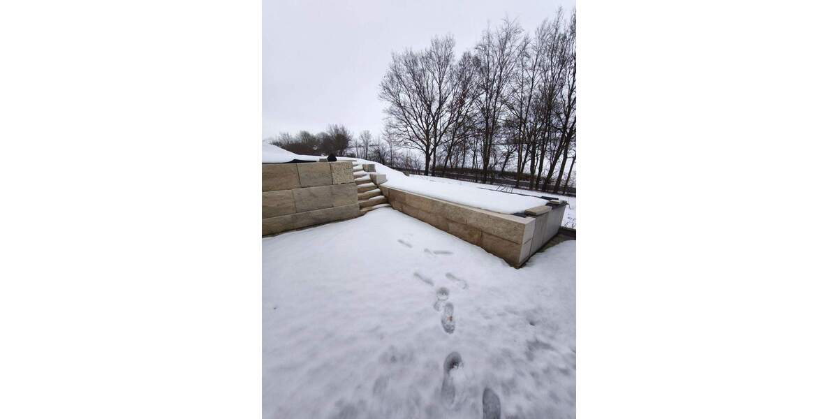 Einfamilienhaus Igensdorf Pettensiedel - 1 Zimmer, 240 m&sup2;, 2.200&euro; | Angebot:25140505