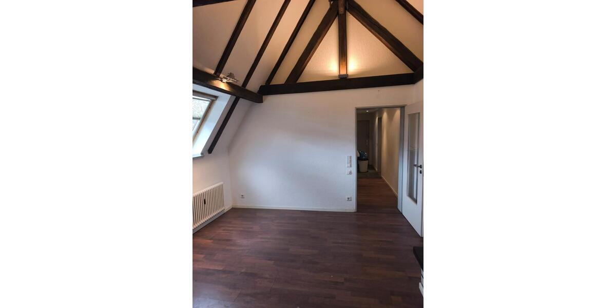 Dachgeschoßwohnung Bottrop - 3 Zimmer, 70 m&sup2;, 525&euro; | Angebot:25341187