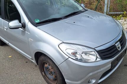 Dacia Sandero 198.993 km 1.295 &euro; Bad Kötzting 93444
