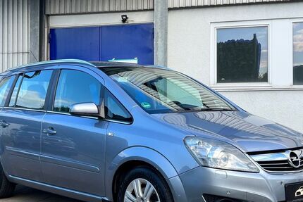 Opel Zafira 212.000 km 2.990 € Lichtenstein Unterhausen 72805