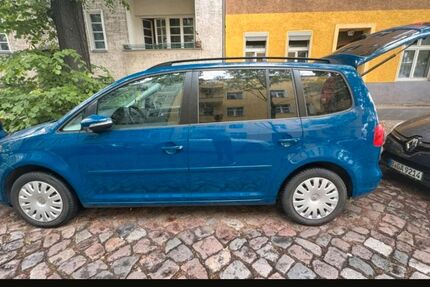 VW Touran 200.000 km 5.600 &euro; Berlin 13409
