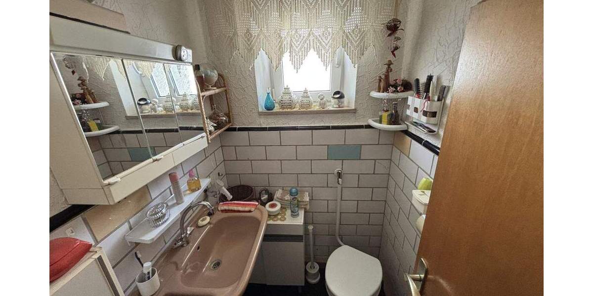 Doppelhaushälfte Schwandorf - 4 Zimmer, 100 m&sup2;, 215.000&euro; | Angebot:25770911