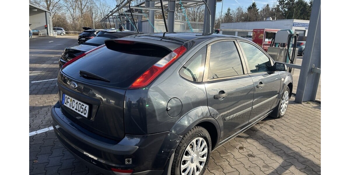Ford Focus 185.755 km 2.600 &euro; Rödermark 63322