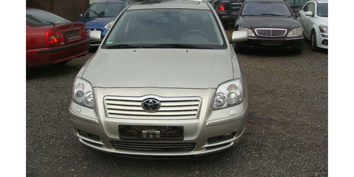 Toyota Avensis 179.000 km 2.500 € Erlensee 63526