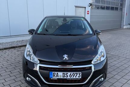 Peugeot 208 90.000 km 7.700 &euro; Rastatt 76437