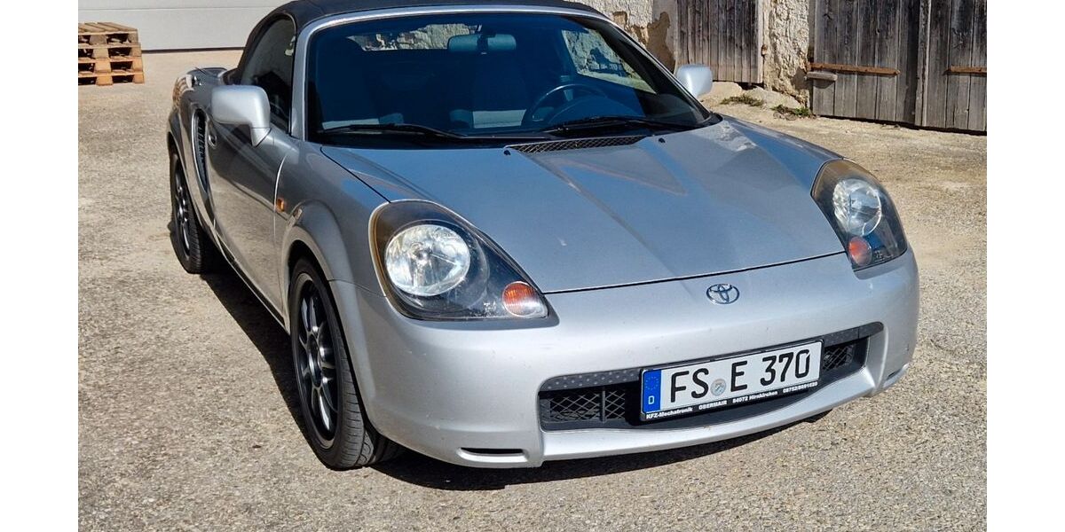 Toyota MR 2 97.000 km 12.250 &euro; Au I.d. Hallertau 84072
