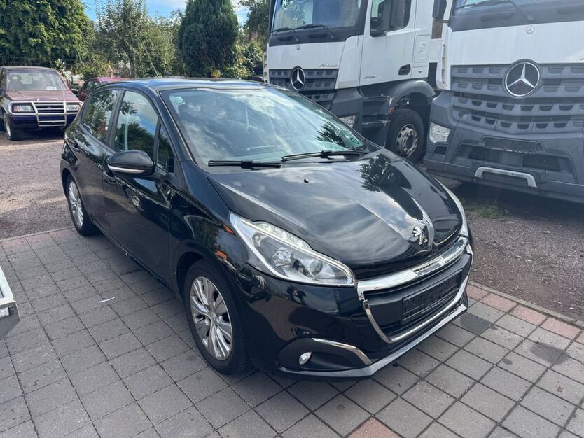 Peugeot 208 104.827 km 4.350 € Saarlouis 66740