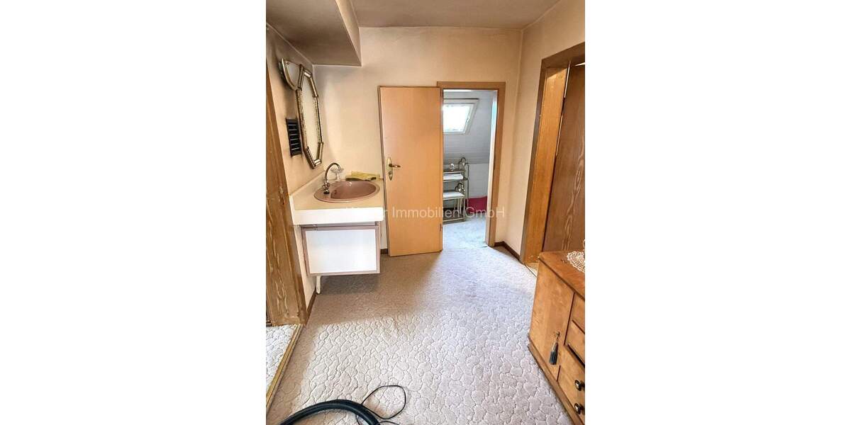 Einfamilienhaus Straßberg Straßberg - 5 Zimmer, 150 m&sup2;, 46.500&euro; | Angebot:25899172