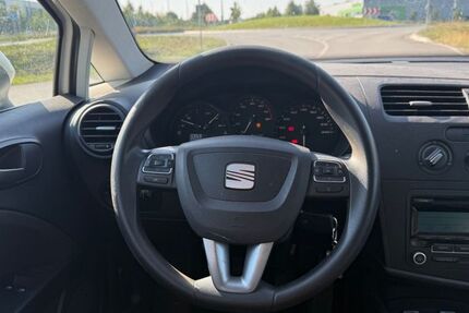 Seat Leon 200.156 km 2.300 &euro; Lautertal Schannenbach 64686