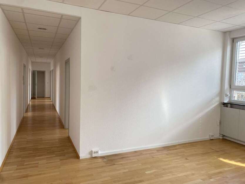 Büro in Offenbach am Main 1.950 € 172 m²