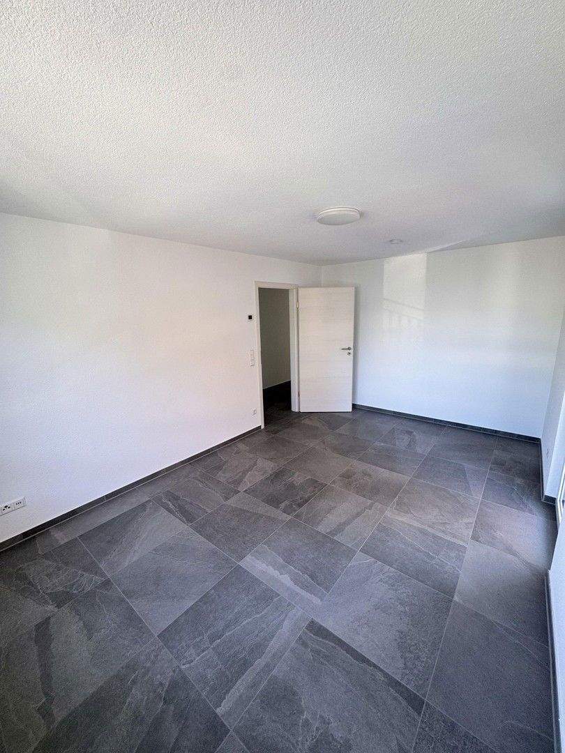 Sonnige, schöne 3-Zi.-Wohnung mit Balkon, Einbauküche uvm. in Sindelfingen - sofort bezugsfrei! 3 zimmer