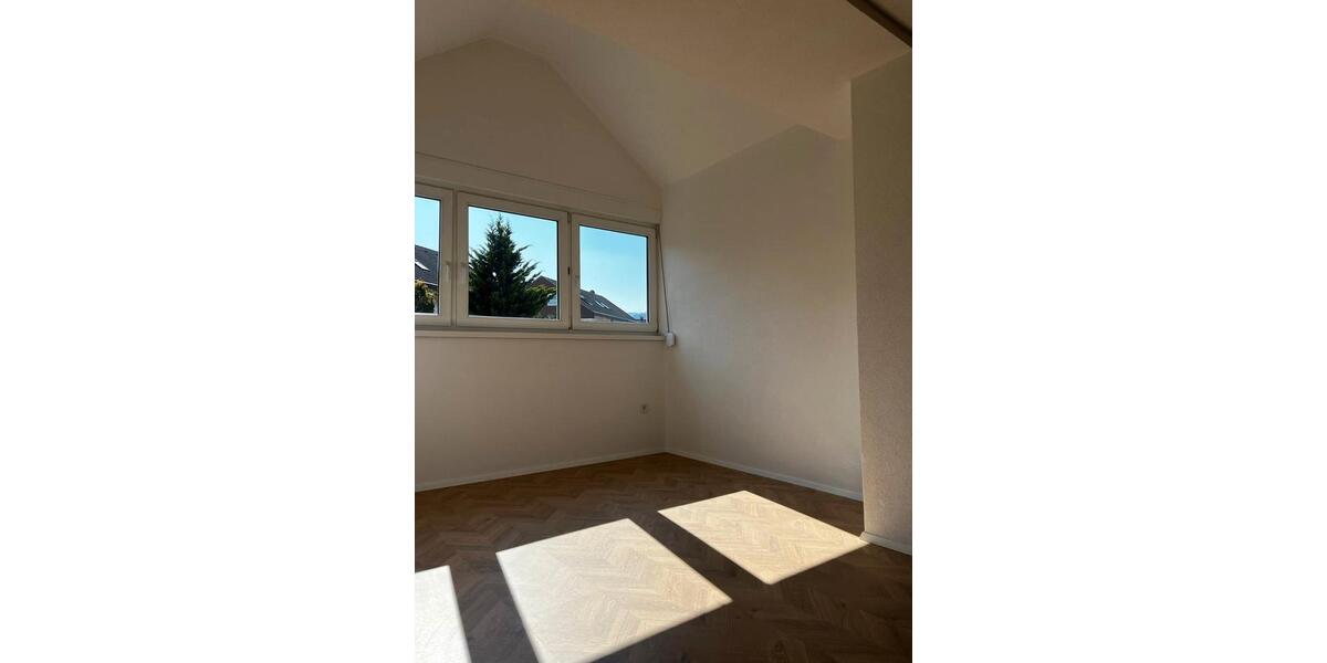 Doppelhaushälfte Heubach - 4 Zimmer, 135 m&sup2;, 1.780&euro; | Angebot:26130664