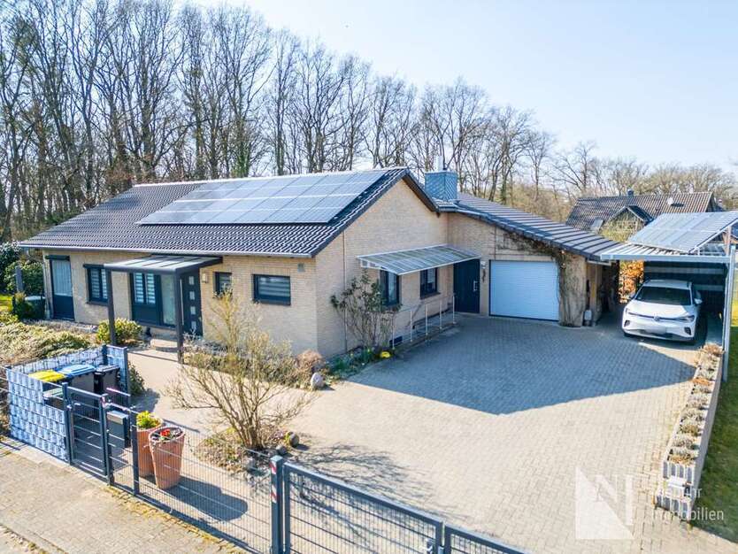 Haus zum Kaufen in Neetze 459.000 € 131 m²