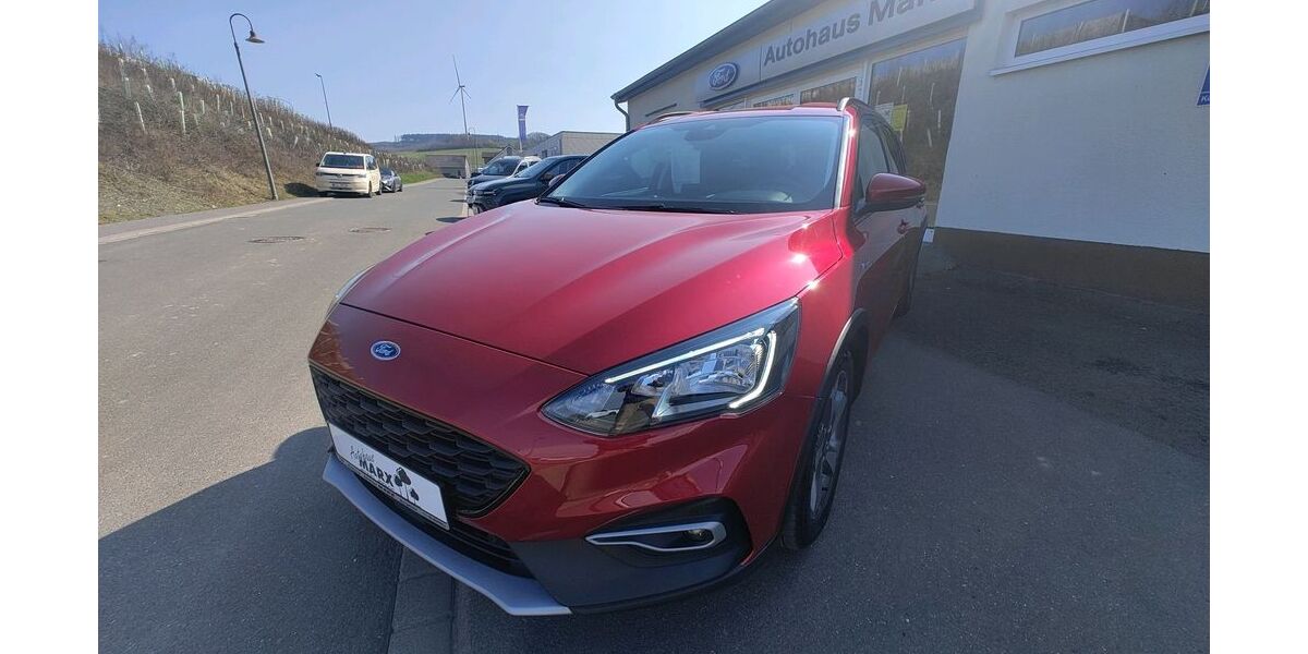 Ford Focus 87.637 km 17.990 &euro; Berglicht 54426