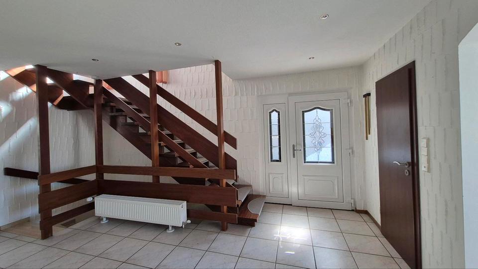 Einfamilienhaus Urmitz - 5 Zimmer, 165 m&sup2;, 620.000&euro; | Angebot:26337206