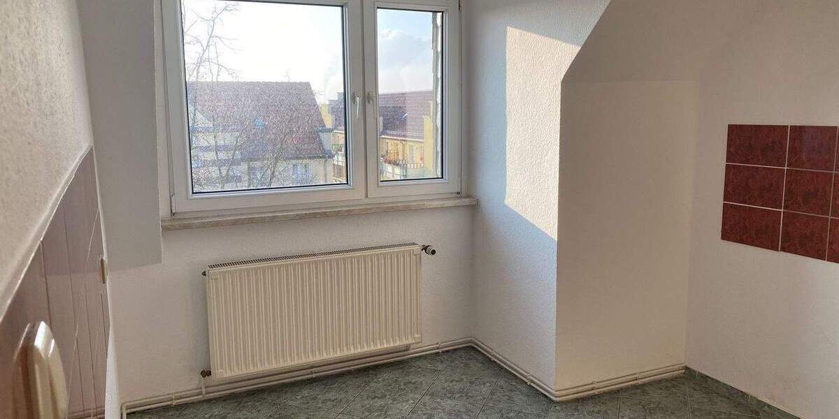 Zimmer Halle (Saale) Damaschkestraße - 2 Zimmer, 55 m&sup2;, 460&euro; | Angebot:26306160