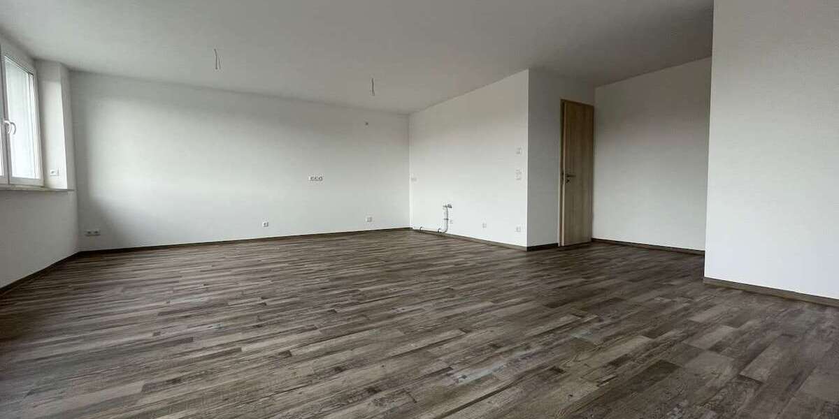 Wohnung zum Kaufen in Zwönitz 217.980 € 97.4 m² 2 zimmer