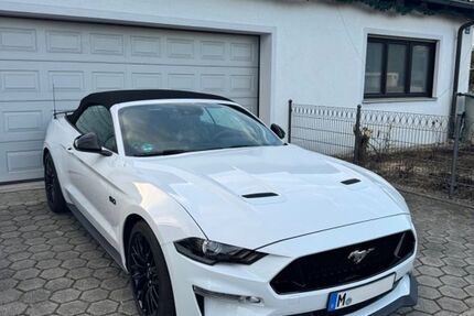 Ford Mustang 27.000 km 41.700 &euro; München 81675