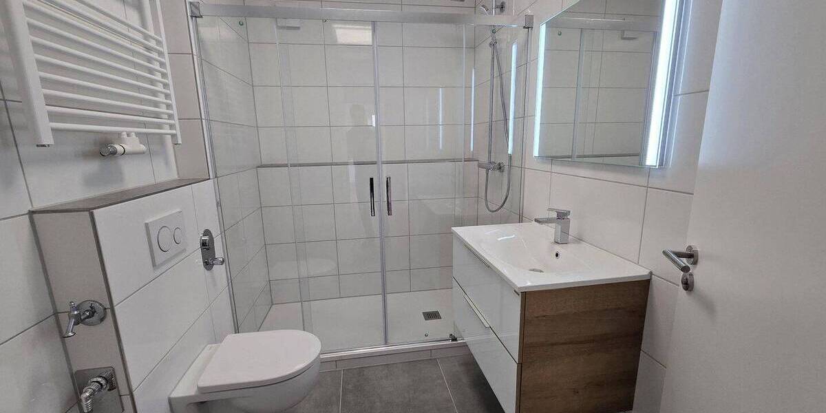 Etagenwohnung Wesel - 3 Zimmer, 90 m&sup2;, 810&euro; | Angebot:26800586