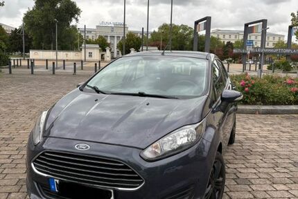 Ford Fiesta 89.300 km 5.100 € Leuna 06237