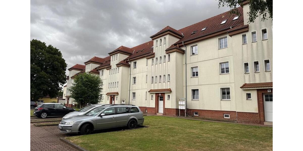 Hochparterre Aschersleben - 2 Zimmer, 35 m&sup2;, 30.000&euro; | Angebot:27007180