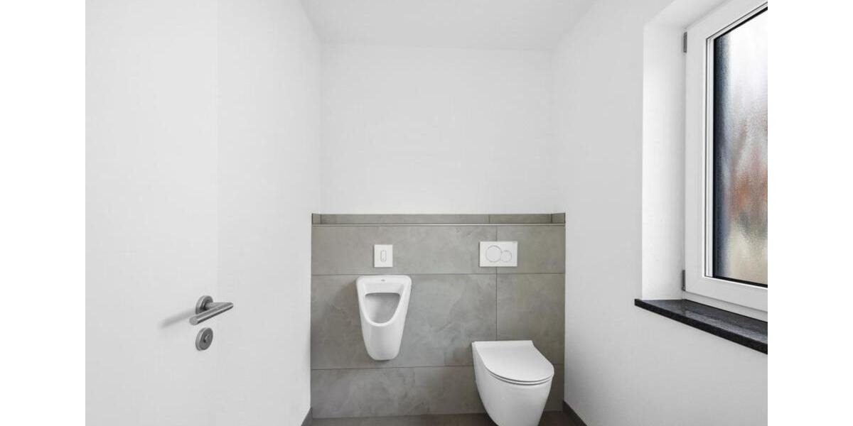 Gehobenes Reihenendhaus zum Erstbezug 5.5 zimmer