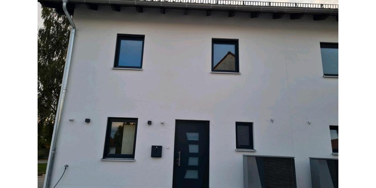 Doppelhaushälfte mit Garten 4 zimmer