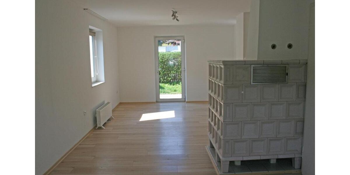 Doppelhaushälfte Eggenfelden - 3 Zimmer, 80 m&sup2;, 1.100&euro; | Angebot:26338335