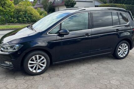 VW Touran 330.000 km 7.700 &euro; Stelle 21435