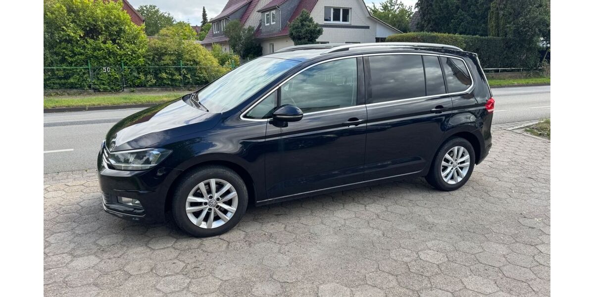 VW Touran 330.000 km 7.700 &euro; Stelle 21435